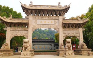 镇江焦山风景画彩色（镇江焦山美景）
