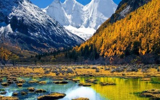贡嘎山旅游景点介绍词，贡嘎山美景