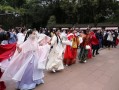穿汉服日常出行 - 穿汉服去玩应该怎样发说说