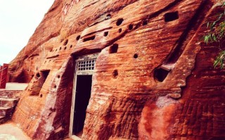 延安红色旅游必去景点（延安红色旅游必去景点介绍）