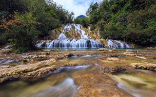 云南曲靖旅游必去的景点（云南曲靖旅游必去的景点靖卷烟厂出品南盘江烟标阶值）