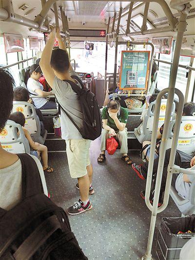 出行坐车领导座位(坐车领导应该坐在什么位置比较好)-第5张图片 出行坐车领导座位(坐车领导应该坐在什么位置比较好)-第5张图片