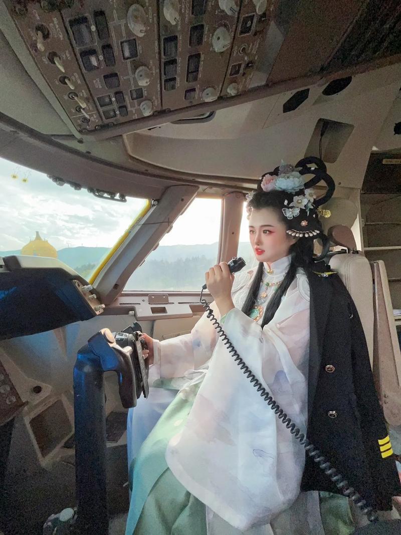 穿汉服出行须知(穿汉服去旅行)-第3张图片 穿汉服出行须知(穿汉服去旅行)-第3张图片