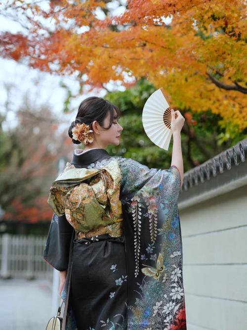 穿和服出行怎么看待婚姻 - 穿和服打扮-第1张图片