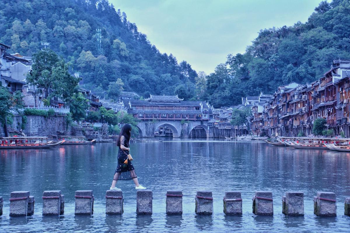 湘西凤凰古城旅游攻略，湘西凤凰古城旅游攻略自由行路线图-第5张图片