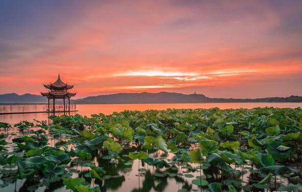 杭州的旅游景点有哪些，杭州的旅游景点有哪些地方-第1张图片