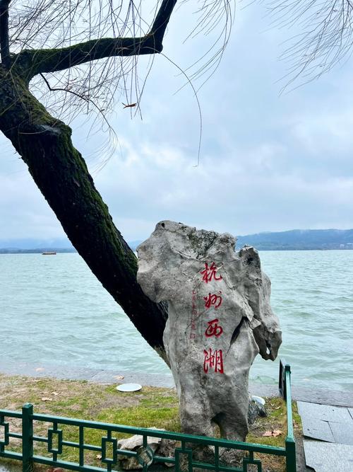 杭州的旅游景点有哪些，杭州的旅游景点有哪些地方-第2张图片