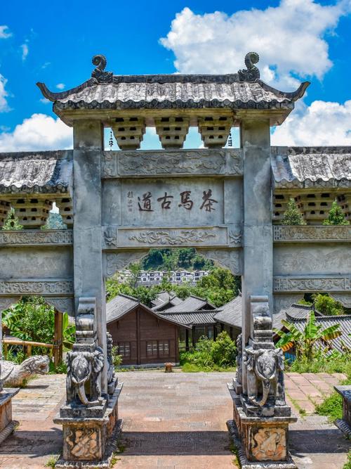 北疆旅游攻略(新疆旅游攻略路线最佳路线)-第8张图片 北疆旅游攻略(新疆旅游攻略路线最佳路线)-第8张图片