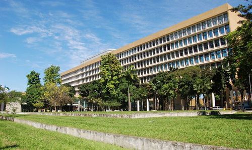 西安交大新闻网（西安交大新闻网张立群讲话视频）-第2张图片