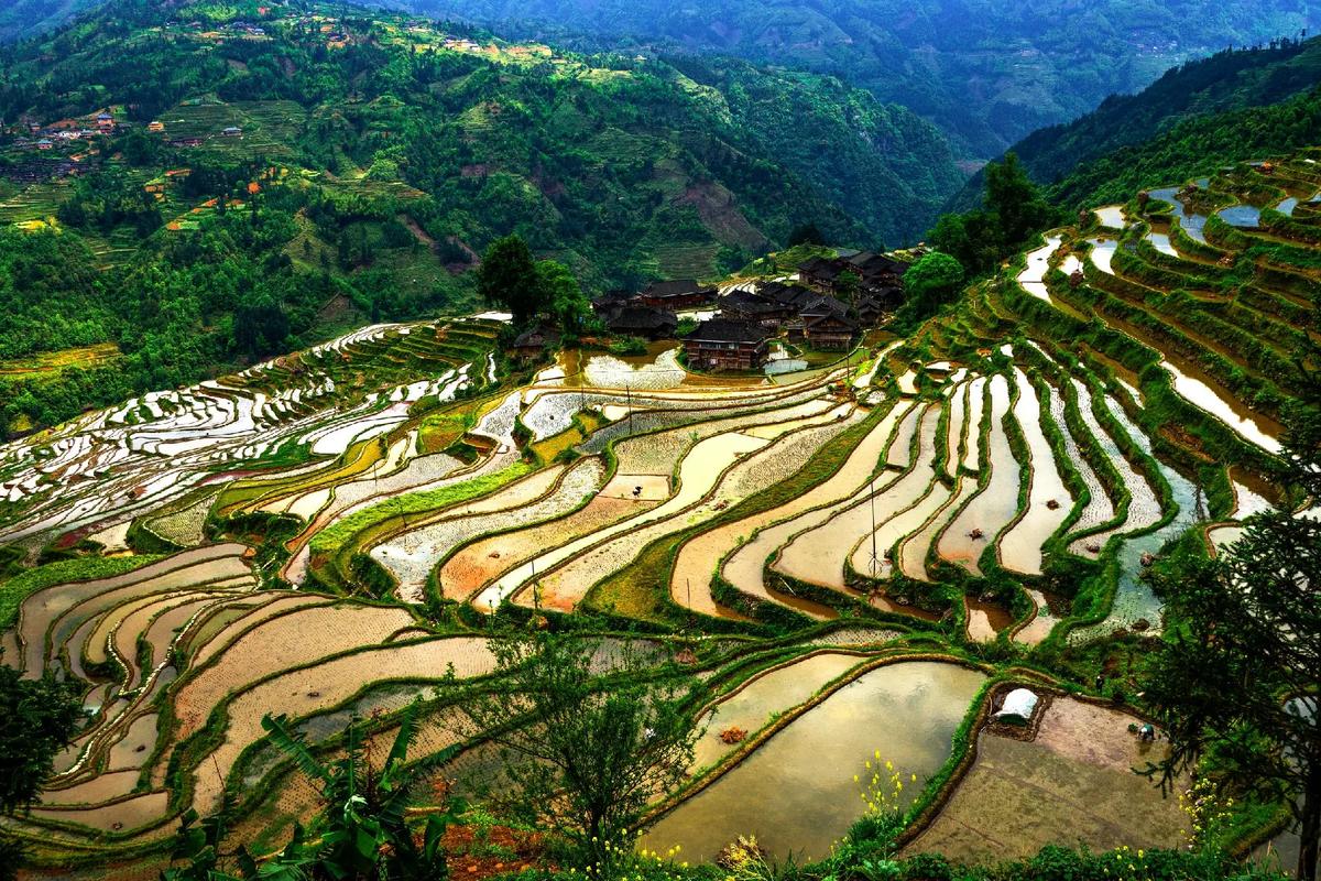 黔东南旅游景点有哪些地方 - 黔东南旅游景点有哪些地方免费-第7张图片 黔东南旅游景点有哪些地方 - 黔东南旅游景点有哪些地方免费-第7张图片