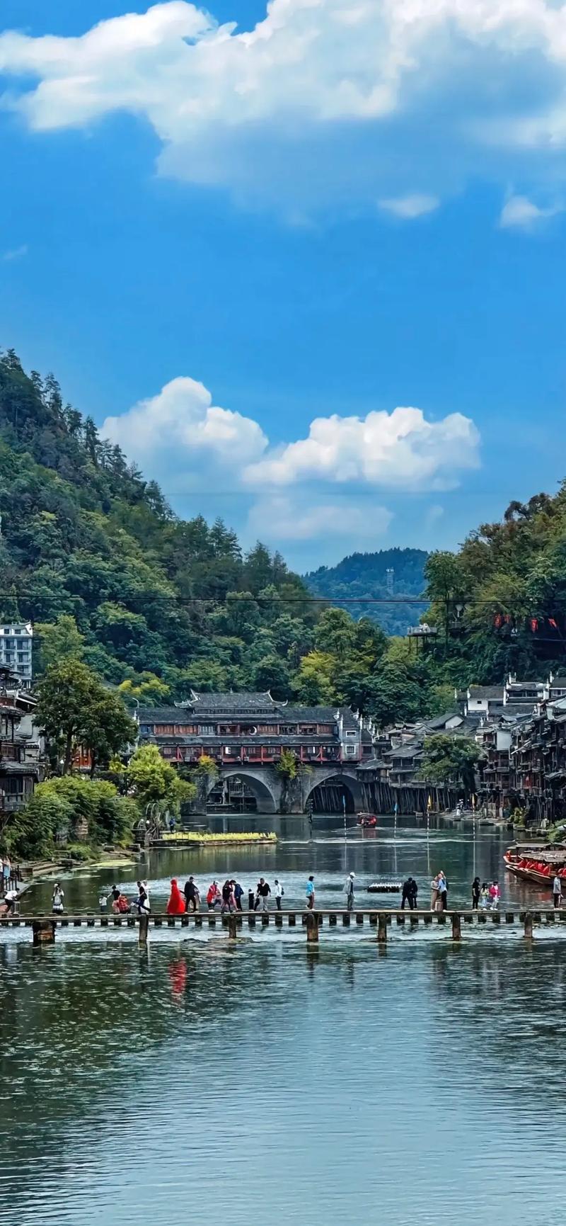 湘西旅游景点 - 湘西旅游景点大全排名-第6张图片 湘西旅游景点 - 湘西旅游景点大全排名-第6张图片