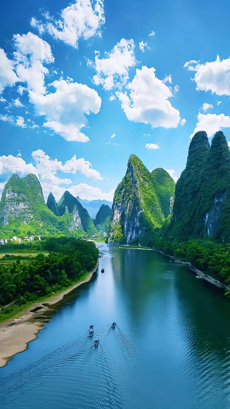 广西桂林有什么好玩的地方旅游景点(桂林都有哪些好玩的景点)-第2张图片 广西桂林有什么好玩的地方旅游景点(桂林都有哪些好玩的景点)-第2张图片