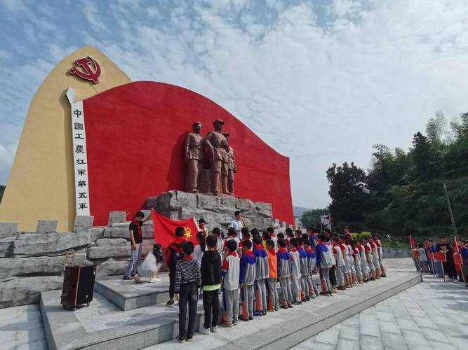 宜春旅游景点大全排名榜(宜春有哪些旅游景点?)-第1张图片 宜春旅游景点大全排名榜(宜春有哪些旅游景点?)-第1张图片