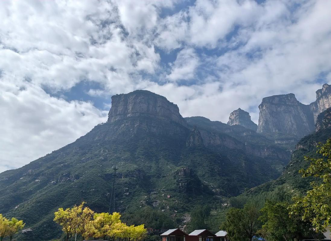 关山风景区好玩吗多少钱,关山风景区在什么地方-第3张图片 关山风景区好玩吗多少钱,关山风景区在什么地方-第3张图片
