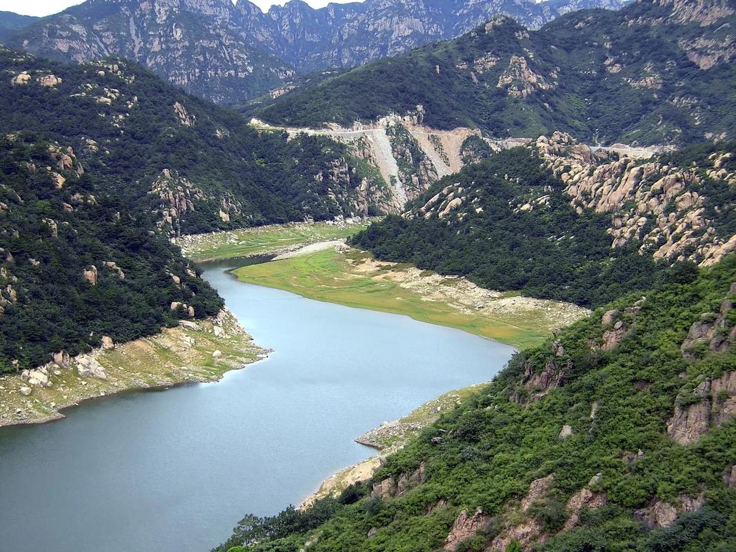 去山海关燕塞湖坐几路公交车 - 山海关火车站到燕塞湖公交车-第2张图片 去山海关燕塞湖坐几路公交车 - 山海关火车站到燕塞湖公交车-第2张图片