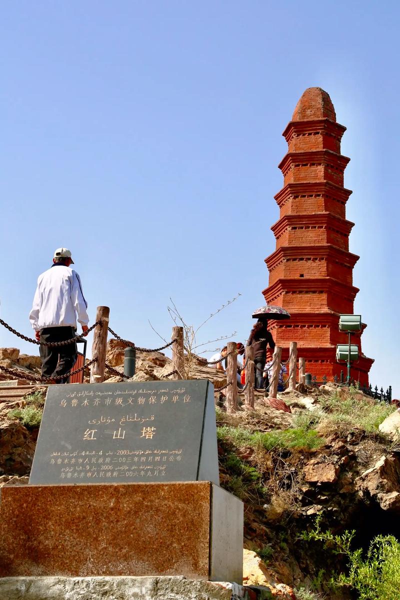 新疆乌鲁木齐的旅游景点有哪些 - 新疆乌鲁木齐旅游攻略必玩的景点-第2张图片 新疆乌鲁木齐的旅游景点有哪些 - 新疆乌鲁木齐旅游攻略必玩的景点-第2张图片