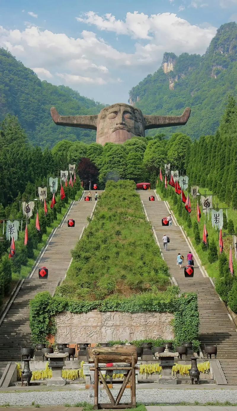 湖北神农架旅游景点介绍 - 湖北神农架旅游景点介绍图片-第4张图片 湖北神农架旅游景点介绍 - 湖北神农架旅游景点介绍图片-第4张图片
