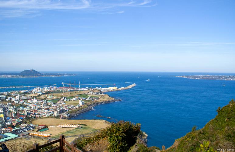 济州岛游玩需要多少钱费用(济州岛游玩需要多少钱费用呢)-第1张图片 济州岛游玩需要多少钱费用(济州岛游玩需要多少钱费用呢)-第1张图片