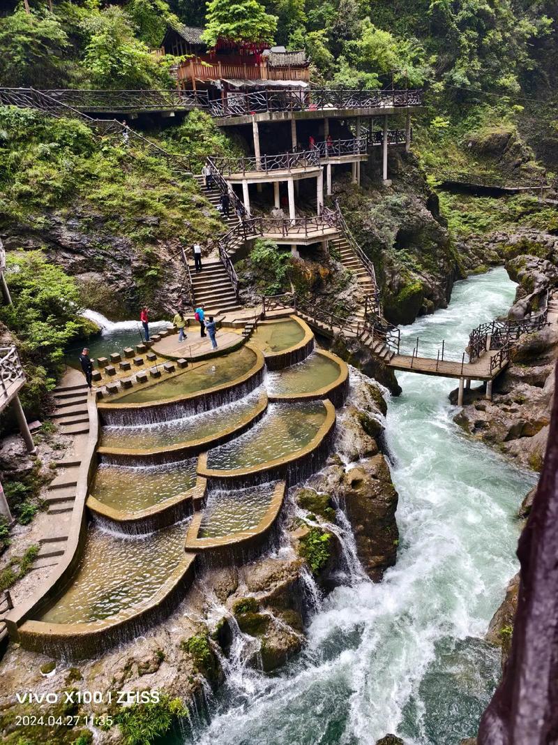 铜仁旅游景点大全推荐 - 铜仁旅游景点有哪些-第2张图片 铜仁旅游景点大全推荐 - 铜仁旅游景点有哪些-第2张图片