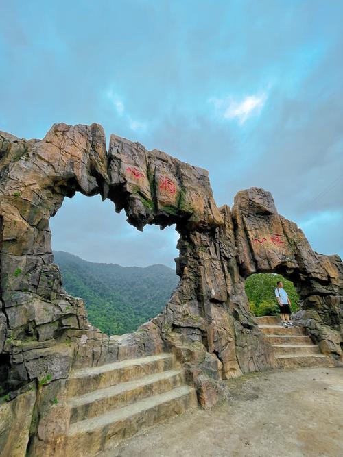 关山旅游攻略大全(关山旅游攻略大全图片)-第4张图片 关山旅游攻略大全(关山旅游攻略大全图片)-第4张图片
