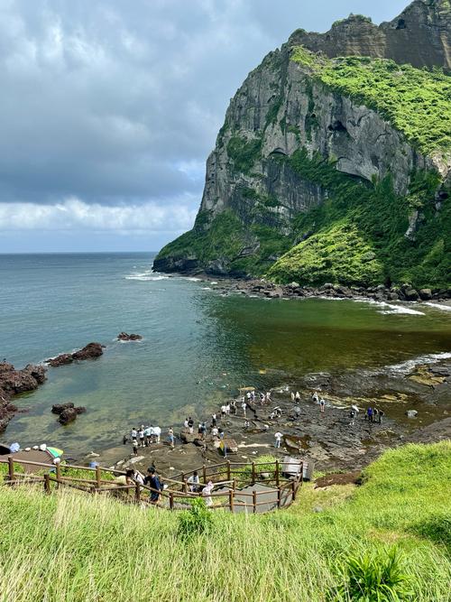 济州岛旅游景点有哪些地方 - 济州岛旅游景点有哪些地方名称-第1张图片 济州岛旅游景点有哪些地方 - 济州岛旅游景点有哪些地方名称-第1张图片