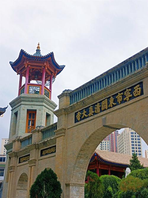 西宁市必去景点(西宁市必去景点排名榜)-第1张图片 西宁市必去景点(西宁市必去景点排名榜)-第1张图片