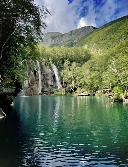 长白山周边旅游景点 - 长白山周边旅游景点大兿-第3张图片 长白山周边旅游景点 - 长白山周边旅游景点大兿-第3张图片