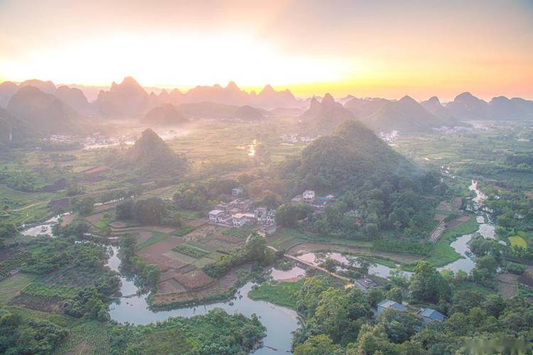 海南五指山旅游攻略(海南五指山旅游攻略必去景点)-第2张图片 海南五指山旅游攻略(海南五指山旅游攻略必去景点)-第2张图片