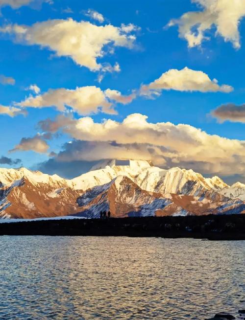 贡嘎山旅游景点介绍词,贡嘎山美景-第6张图片 贡嘎山旅游景点介绍词,贡嘎山美景-第6张图片
