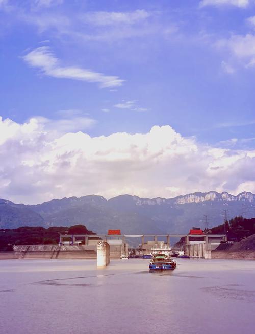 三峡大坝旅游介绍,三峡大坝旅游指南-第4张图片 三峡大坝旅游介绍,三峡大坝旅游指南-第4张图片