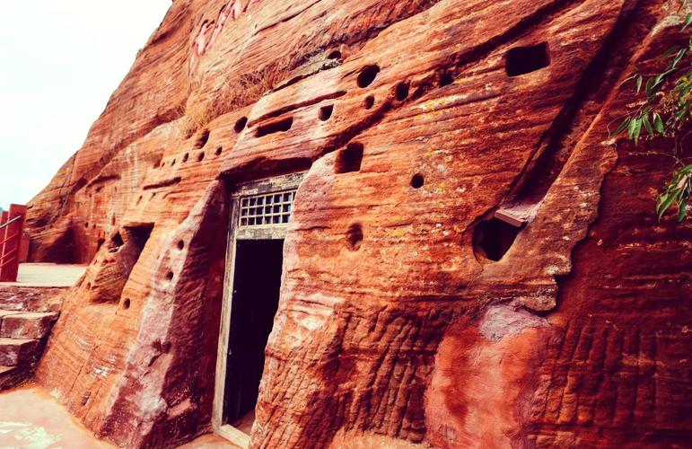 延安红色旅游必去景点(延安红色旅游必去景点介绍)-第1张图片 延安红色旅游必去景点(延安红色旅游必去景点介绍)-第1张图片
