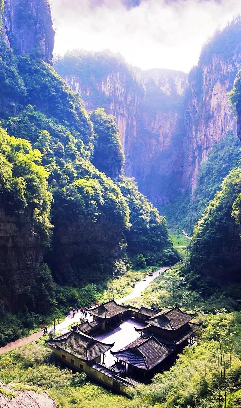 重庆武隆景点介绍 - 重庆武隆景区景点-第3张图片 重庆武隆景点介绍 - 重庆武隆景区景点-第3张图片