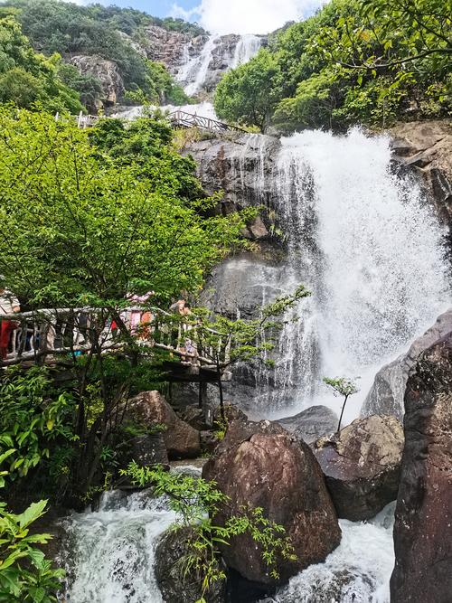 梅州旅游必去前十景点玻璃栈道有哪些,梅州哪里有瀑布-第5张图片 梅州旅游必去前十景点玻璃栈道有哪些,梅州哪里有瀑布-第5张图片