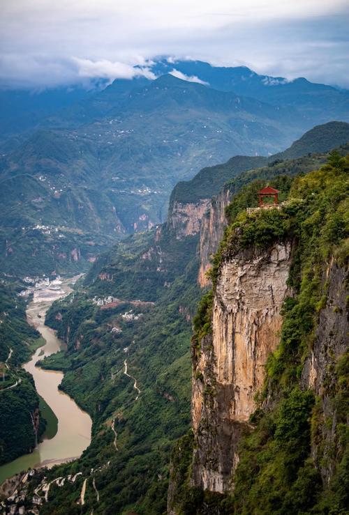 昭通旅游景点大全排名免费(云南省昭通旅游景点大全)-第1张图片 昭通旅游景点大全排名免费(云南省昭通旅游景点大全)-第1张图片