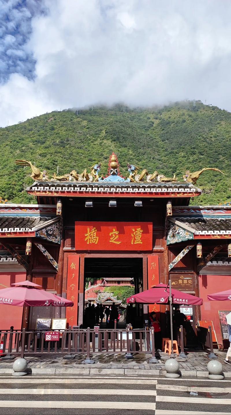贡嘎山好玩吗,贡嘎山怎么样-第3张图片 贡嘎山好玩吗,贡嘎山怎么样-第3张图片