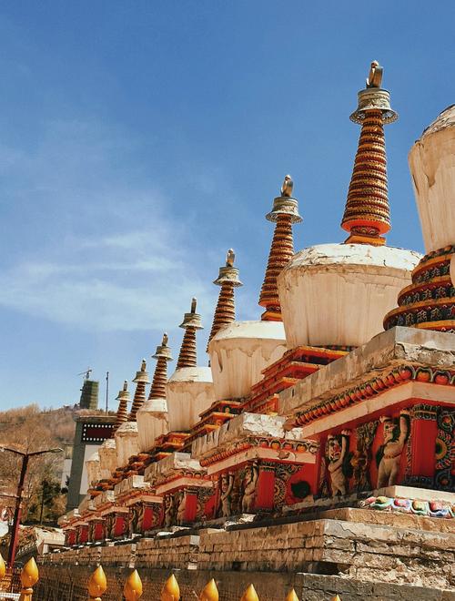 西宁的旅游景点有什么(西宁旅游必去景点推荐)-第3张图片 西宁的旅游景点有什么(西宁旅游必去景点推荐)-第3张图片