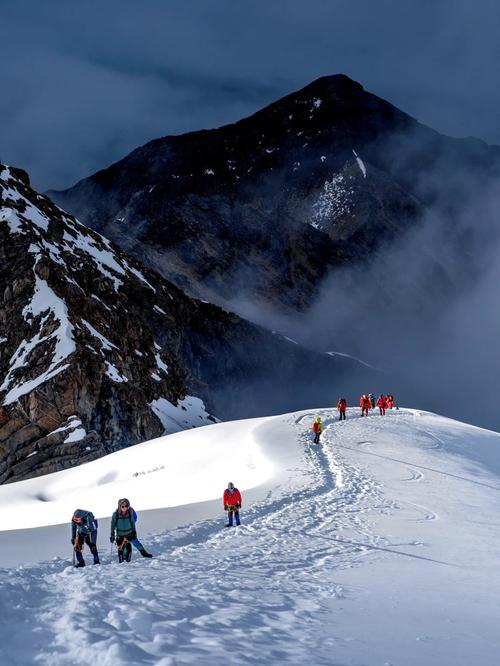 贡嘎山旅游环线公路最新消息 - 贡嘎山旅游景点大全-第4张图片 贡嘎山旅游环线公路最新消息 - 贡嘎山旅游景点大全-第4张图片