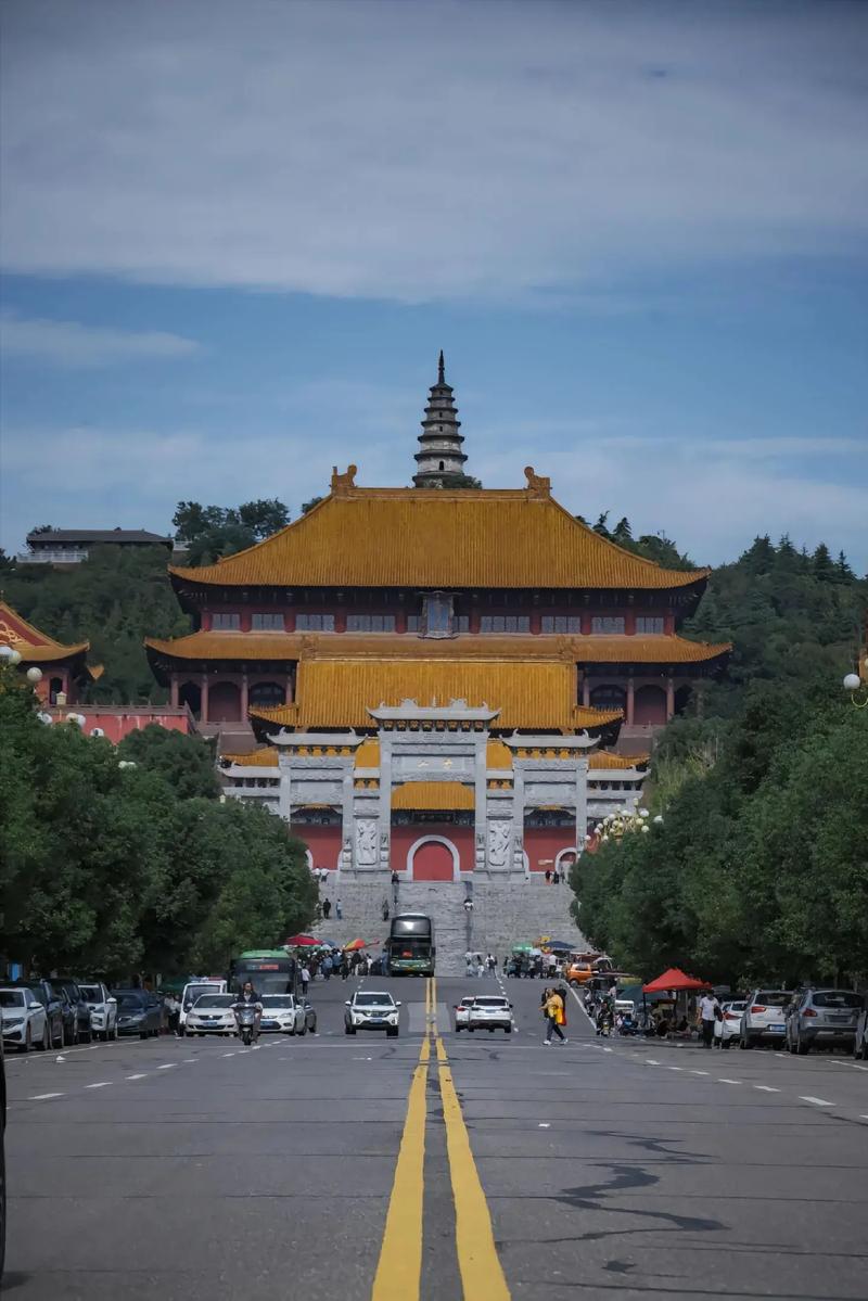 平顶山旅游点,平顶山旅游景点排名前十-第2张图片 平顶山旅游点,平顶山旅游景点排名前十-第2张图片